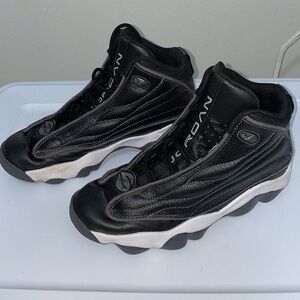 Nike Air Jordan Pro Strong Size 7 Big Kid Youth in great condition